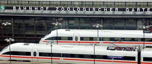 Ein Bild aus alten Tagen. ICE-Halt am Bahnhof Zoo. 