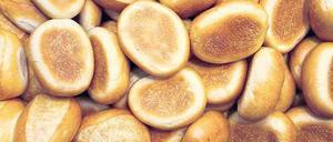 Unser billig Brot. Damit sich ein Brötchen um einen Cent verteuert, müsste sich der Getreidepreis verdoppeln.
