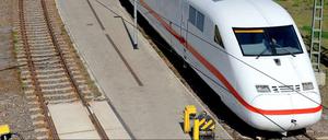 Die Deutsche Bahn erhöht die Preise.