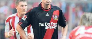 Werbeträger. Michael Ballack und seine Kollegen von Bayer Leverkusen haben für Teldafax geworben. Der Club hat dafür Millionen kassiert. Jetzt will der Insolvenzverwalter vom Verein einen Teil des Geldes zurück. 