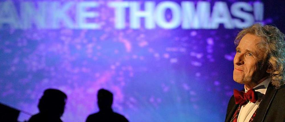 Danke, Thomas: Am Ende gab es vom Saalpublikum Standing Ovations für Gottschalk. Der sagte: "Auch ich habe Menschen in der Unterhaltung verehrt, die es nicht mehr gibt."
