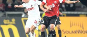 Nicht zu stoppen. Gegen Mainz erzielte Lukas Podolski (links) bereits sein 14. Tor in dieser Saison. Foto: AFP