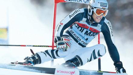Dynamischer als früher. Fritz Dopfer fährt im Riesenslalom mit mehr Rsisiko, das zahlt sich inzwischen aus. Foto: dpa