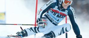 Dynamischer als früher. Fritz Dopfer fährt im Riesenslalom mit mehr Rsisiko, das zahlt sich inzwischen aus. Foto: dpa
