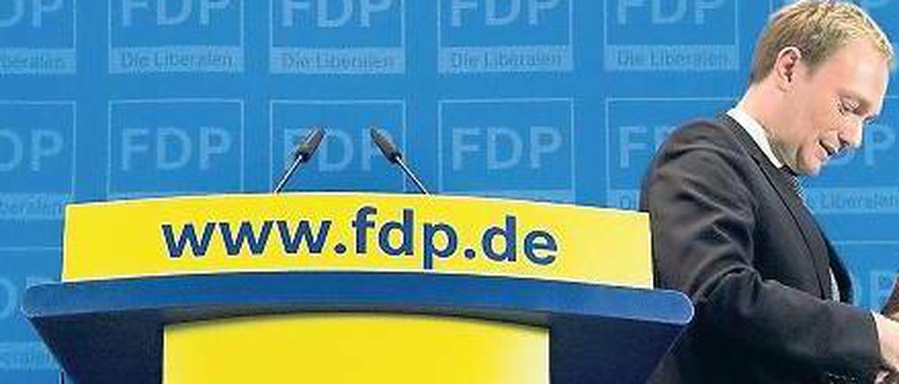 Steile Karriere, flotter Abgang. Christian Lindner (32) vergangene Woche bei seiner Rücktrittserklärung in Berlin.