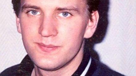 Die Polizei bittet um Mithilfe bei der Suche nach Dennis Berth.