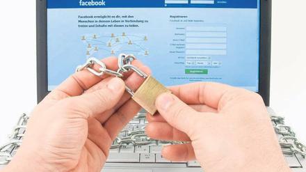 Nur ein Klick entfernt. Damit man seine Zeit nicht in Social Networks vertrödelt, muss man sich manchmal selber austricksen. Foto: dpa