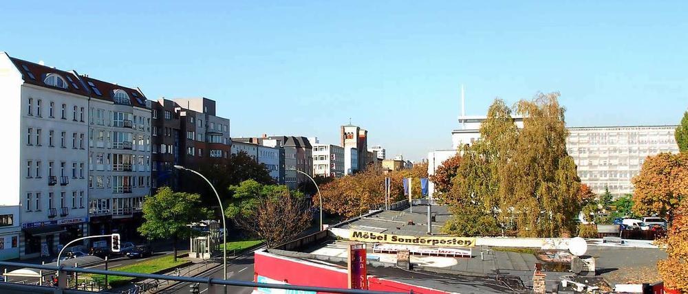 Archivbild aus der Müllerstraße in Wedding. Viele Geschäfte stehen leer und werden durch Casinos und An- und Verkaufläden ersetzt. Aber das muss kein Dauerzustand bleiben.
