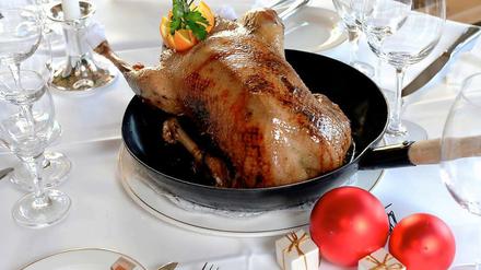 Erst reingestopft, dann (hoffentlich) abtrainiert: Der Gänsebraten.