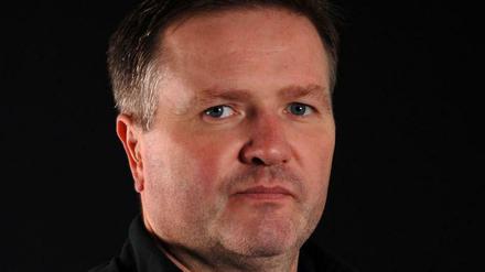 Frank Willmann ist Schriftsteller, kickt für die Autorennationalmannschaft und schreibt seine Fußball-Kolumne für Tagesspiegel.de.