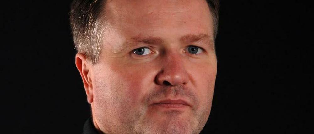 Frank Willmann ist Schriftsteller, kickt für die Autorennationalmannschaft und schreibt seine Fußball-Kolumne für Tagesspiegel.de.