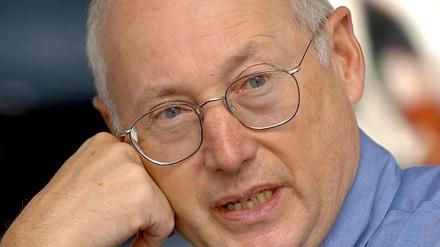 Stefan Aust war von 1994 bis 2008 Chefredakteur des „Spiegels“. Heute ist er Miteigentümer des Nachrichtensenders N24 und Berater der Wochenzeitung „Die Zeit“.