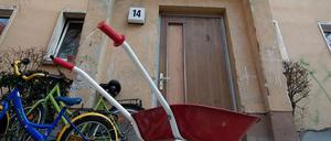 Was passierte in einer Wohnung in Weißensee? Der Tod eines kleinen Mädchens in Weißensee gibt nach wie vor Rätsel auf.