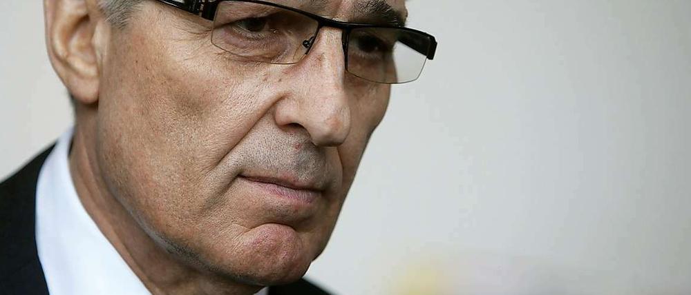 Erste Anzeichen für Rudi Assauers Alzheimer-Erkrankung kamen nach eigener Aussage schon während seiner Zeit als Manager von Schalke 04.