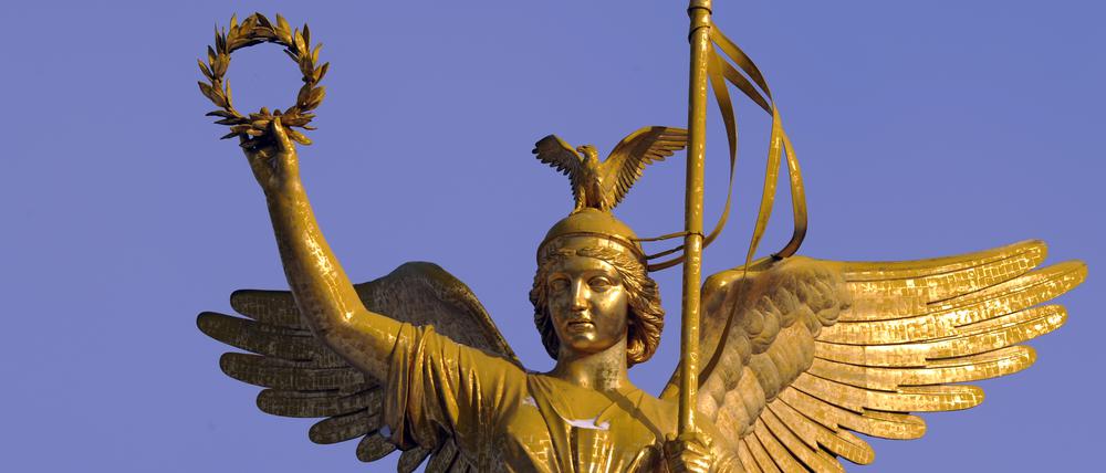 Kriegerische Goldelse. Die Säule erinnert an preußische und deutsche Siege.