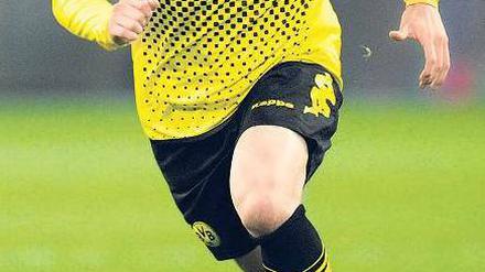 Zielstrebig. Shinji Kagawa leitet das Dortmunder Spiel ausgezeichnet. Foto: dapd
