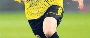 Zielstrebig. Shinji Kagawa leitet das Dortmunder Spiel ausgezeichnet. Foto: dapd