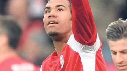Ein Mann, zwei Tore. Choupo-Moting ebnete Mainz den Weg zum Sieg. Foto: dpa