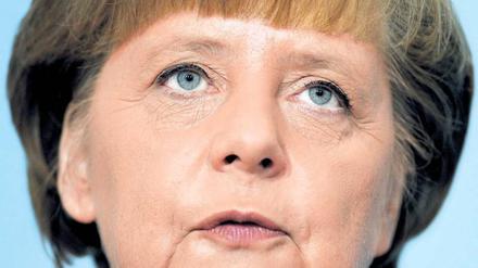 Von den Lippen lesen. Wer meint, er kommt mit der Chefin besser klar, wenn er nur das sagt, was er denkt, was sie wünscht – der hat sich getäuscht. Das kommt sicher auch bei der Bundeskanzlerin Angela Merkel (Foto) schlecht an.Foto: dpa