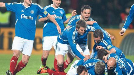 Jubeln sie wieder? Holstein Kiel besiegte im Pokal zuletzt den FSV Mainz 05. 