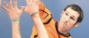 Ton angeben, Punkt machen. Touzinsky besetzt die Führungsrolle. Foto: Harald Ottke