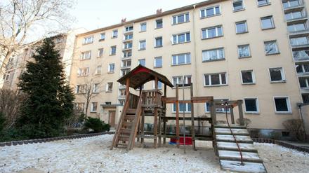 In diesem Wohnblock in Weißensee wurde vergangene Woche ein zweijähriges Mädchen tot aufgefunden. Die Familie stand unter Beobachtung des Jugendamts.
