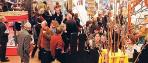 Aus glanzvollen Tagen. Die Vernissage von Agathe Snows „All Access World“ im Januar 2011