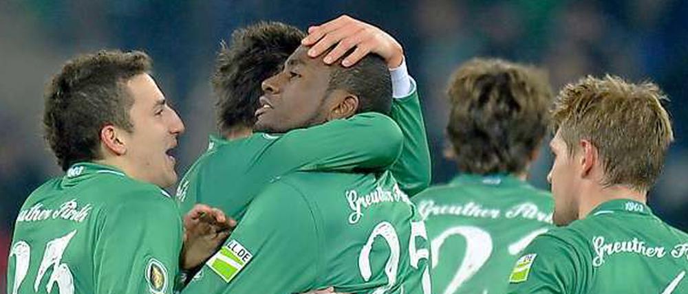 Die Fürther jubeln und stehen erstmals in ihrer Vereinsgeschichte im Pokal-Halbfinale.
