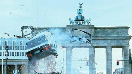Mit Karacho in den Crash. Berliner Lokalpatrioten wie auch Anhänger actionreicher Thriller werden in "Don - The King is back" gleichermaßen gut bedient.
