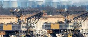 Kohle bleibt beliebt. Der Energierohstoff, hier beim Abbau in der Lausitz, dürfte weltweit kaum an Bedeutung verlieren – vor allem in Indien und China.