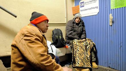 Warten auf Einlass. Die Stadtmission bietet jedem Bedürftigen ein Bett.