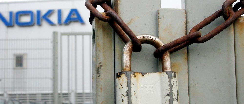 In Ketten. Das Werk Bochum war profitabel, als das Aus kam. Heute ist noch immer jeder Fünfte Ex-Nokia-Arbeiter ohne Job.