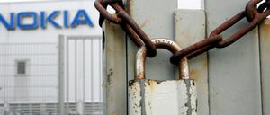 In Ketten. Das Werk Bochum war profitabel, als das Aus kam. Heute ist noch immer jeder Fünfte Ex-Nokia-Arbeiter ohne Job.