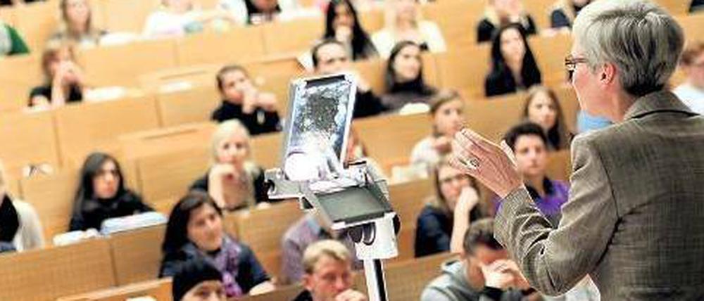 Professorinnen vor. Der Wissenschaftsrat will, dass endlich die Potenziale von Frauen ausgeschöpft werden.