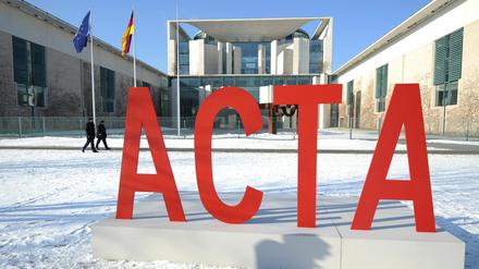 Das Anti-Counterfeiting Trade Agreement (Handelsabkommen zur Abwehr von Fälschungen), kurz: ACTA.