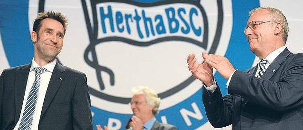 Applaus vom Boss. Michael Preetz (links) kann sich noch immer der Unterstützung seines Präsidenten Werner Gegenbauer sicher sein.