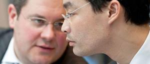 Der General, Patrick Döring, und sein Chef, Philipp Rösler, haben ein Problem: Ihrer Partei, der FDP, laufen die Mitglieder davon.