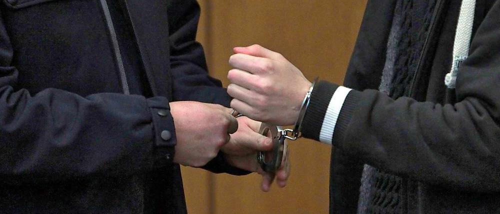 Arid U. wurde wegen Mordes an zwei US-Soldaten und Mordversuchs an zwei weiteren zu lebenslanger Haft verurteilt. 