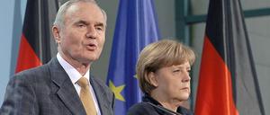 Otmar Issing und Angela Merkel