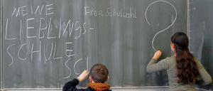 Auf der Suche nach der Lieblingsschule sind jetzt wieder Eltern und Kinder, bei denen die Entscheidung ansteht, wie es nach der Grundschule weitergehen soll.