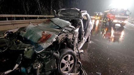 Der schwere Unfall ereignete sich auf der A57 bei Dormagen in Nordrhein-Westfalen. 