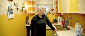 Direkt vor ihren Fenstern in Küche und Bad wurde ein Neubau errichtet.