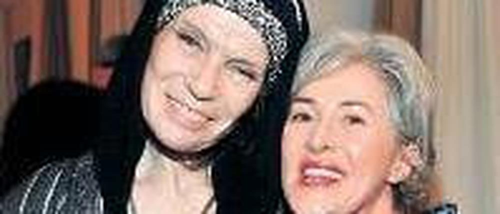 Veruschka von Lehndorff und Gastgeberin Giovanna Stefanel-Stoffel. Foto: Schroewig