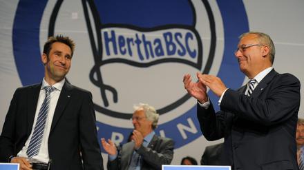 Applaus vom Boss. Michael Preetz (links) kann sich noch immer der Unterstützung seines Präsidenten Werner Gegenbauer sicher sein. 