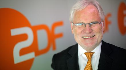 Noch-ZDF-Intendant Markus Schächters geht mit einem Lächeln.