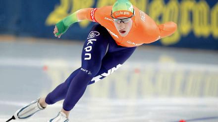 Der Niederländer Sven Kramer stellte mit seinem fünften EM-Titel zwei Rekorde aus den Jahren 1914 und 1931 ein, als Oscar Mathisen bzw. Clas Thunberg ebenfalls ihren fünften EM-Titel gewinnen konnten. 