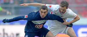 Lauert auf Tore: Pierre-Michel Lasogga (links).