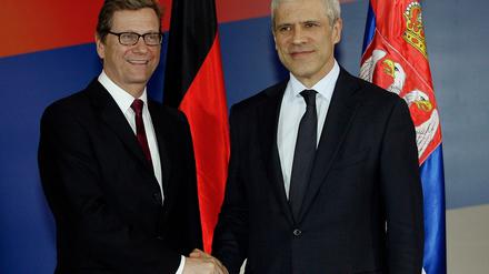 Außenminister Westerwelle (li.) mit Boris Tadic.