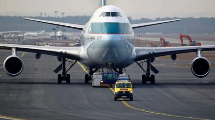 David gegen Goliath - am Frankfurter Flughafen sorgen derzeit wenige Mitarbeiter für massive Einschränkungen.