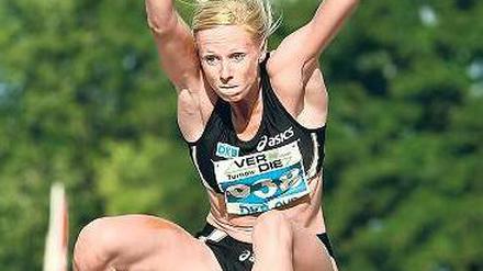 Harte Landung. Weitspringerin Bianca Kappler wird in diesem Jahr nicht mehr in Cottbus starten können. Foto: p-a/dpa